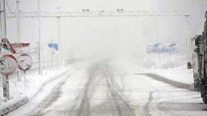 İstanbul'da hangi yollar açık? 26 Ocak İstanbul'da kardan dolayı kapalı yollar hangileri?