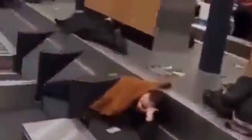 Sosyal medya, İstanbul Havalimanı'ndaki bu görüntüleri konuşuyor! CHP'li Ali Öztunç paylaştı