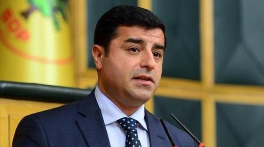 Selahattin Demirtaş'tan referandum mesajı: Tek adam'da değil tek y&uuml;rekte buluşalım
