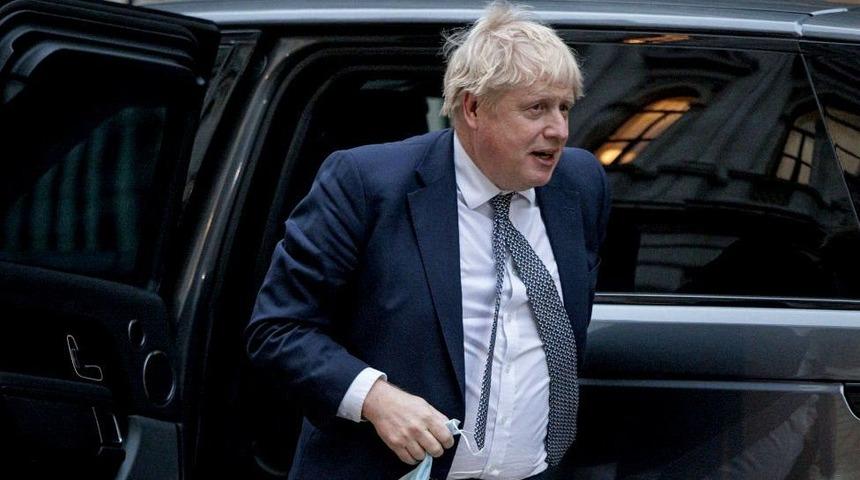 İngiltere'de Covid kısıtlamaları s&uuml;rerken Başbakanlık'ta organize edilen partilerle ilgili soruşturma tamamlandı, raporun a&ccedil;ıklanması bekleniyor