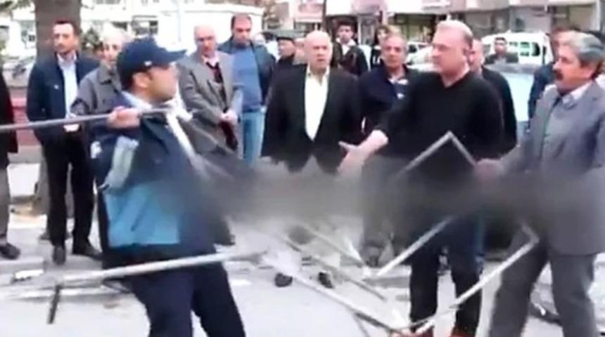 Kağıt toplayıcısından zabıtalara: &Ouml;ld&uuml;r beni ekmek teknemi alma