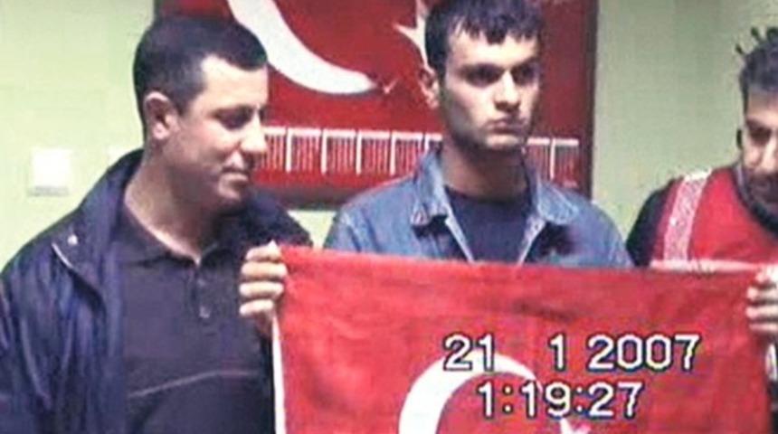 Samast, jandarmanın takibindeyken Dink'i &ouml;ld&uuml;rd&uuml;