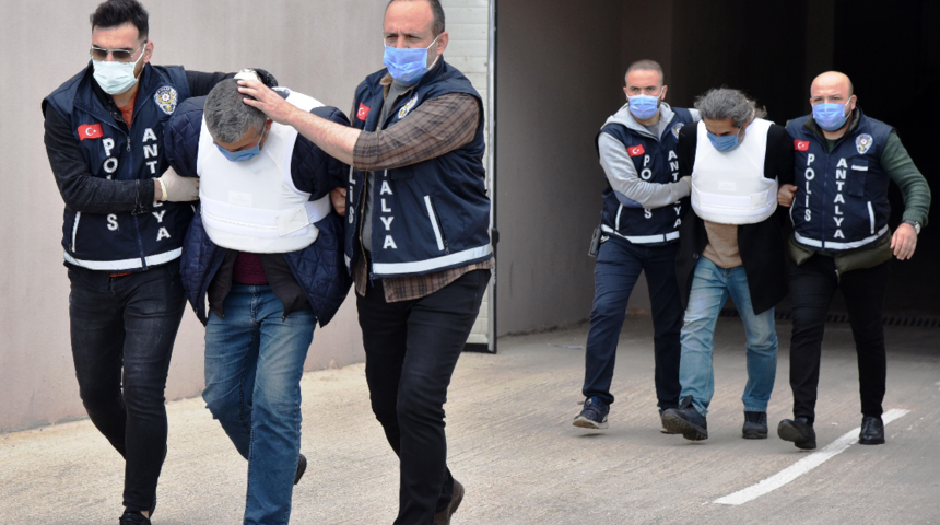 Antalya'da kan donduran cinayet! Cinsel organını kesti, cesedi parçalara böldü... Mahkeme salonu buz kesti: Yine yaparım