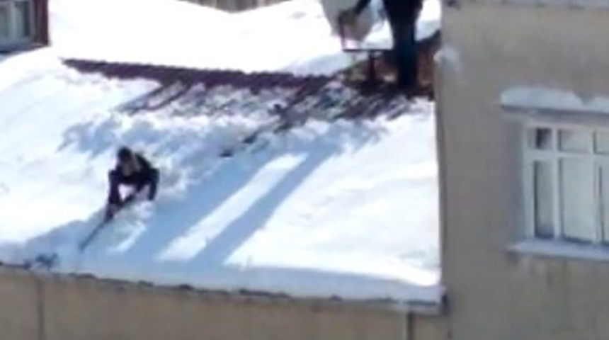 Faciaya ramak kaldı, o anlar saniye saniye kaydedildi! ''Aşağıya düşme tehlikesi yüzde 90''