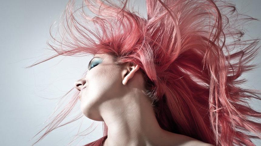 Her ten rengine her sa&ccedil; rengi yakışmıyormuş! Ten renginize g&ouml;re hangi sa&ccedil; rengini se&ccedil;meniz gerektiğini biliyor musunuz?