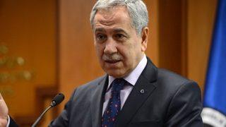 Bülent Arınç'tan dikkat çeken 'Başbakan'a yalvarıyorum' ifadesi
