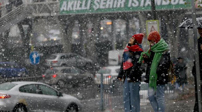 İstanbul Valisi açıklandı: İşte İstanbul'da karla mücadelede son durum