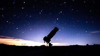 Kaynağı bilinmiyor! Yeni keşfedildi: 20 dakika arayla yanıp sönüyor