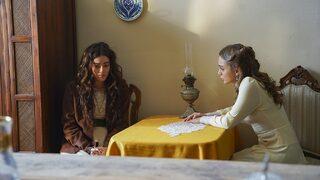 Aziz dizisi 11. yeni bölümden ön izleme sahnesi! Dilruba, Efnan'a destek mi olacak?