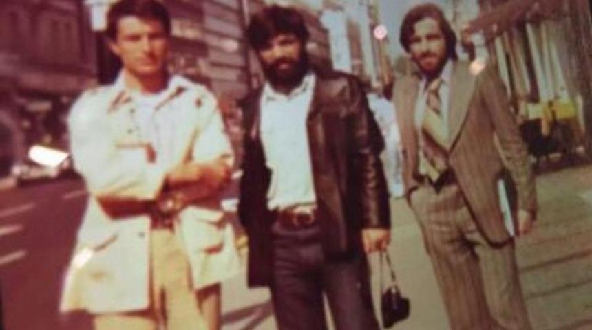 Sosyal medyada gündem yaratan fotoğraf: Hulusi Akar, Abdullah Gül ve Şükrü Karatepe