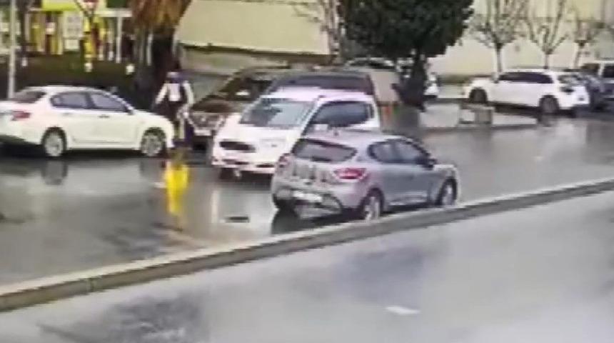 Yer: Esenyurt! Sokak ortasında husumetlisine kurşun yağdırdı