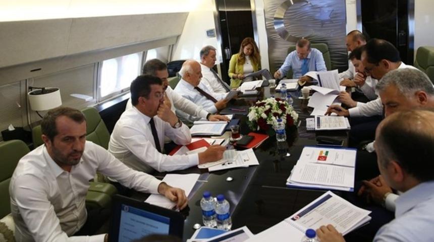 Cumhurbaşkanı Erdoğan’ın uçağında dikkat çeken isim!