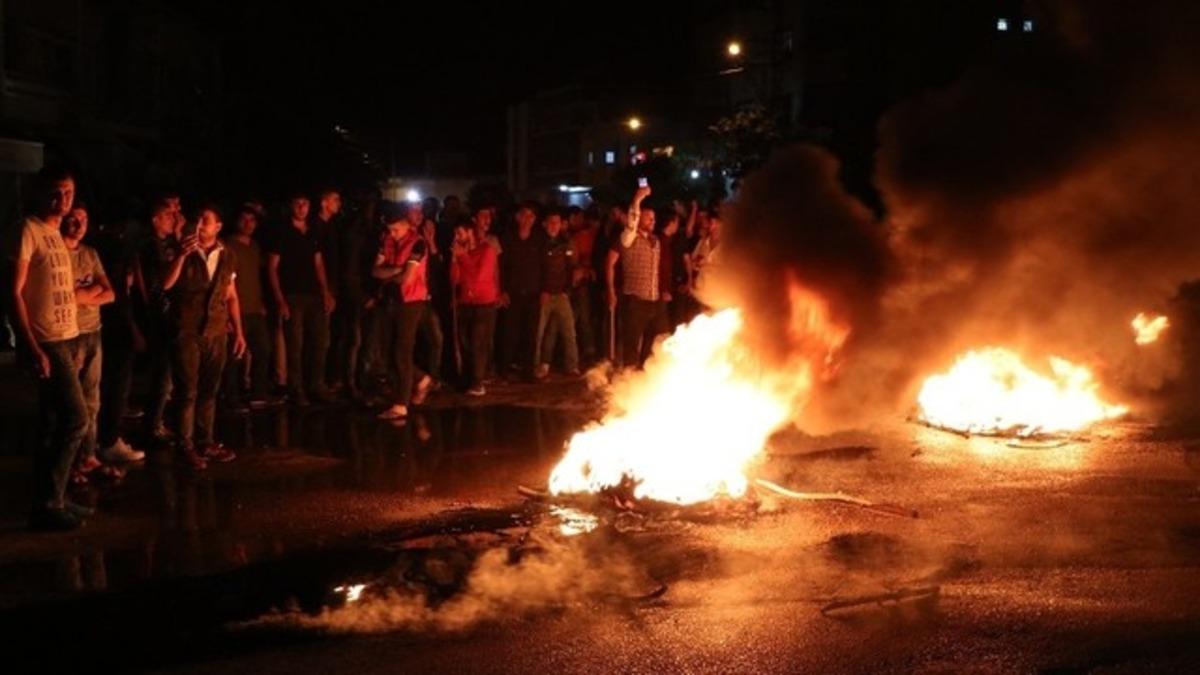 Adana'da Suriyeliler ile mahalleli arasında tehlikeli gerginlik