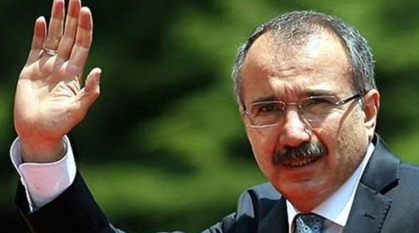 AK Partili eski bakandan 'Gül ve Davutoğlu parti kuruyor' iddiaları hakkında sert açıklama