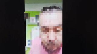 Polisi görünce hayatının şokunu yaşadı! Canlı yayında gözaltına alındı