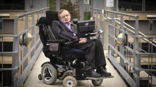 İngiliz fizikçi Stephen Hawking Roma'da hastaneye kaldırıldı