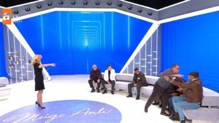 Müge Anlı'nın programında canlı yayında yumruklar havada uçuştu!  