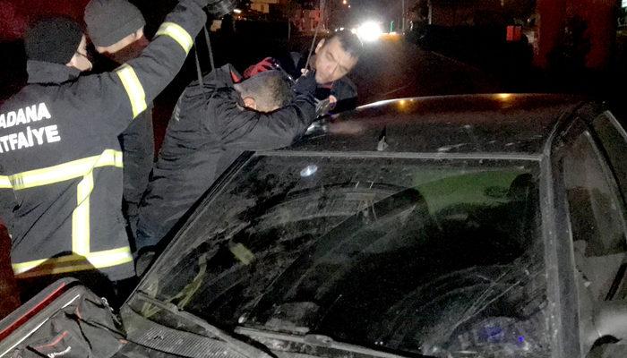 Adana'da ilginç olay! Kaza yaptığı otomobilde uyuyakaldı