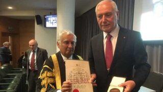 Dünyada bir ilk: Prof. Dr. Mehmet Haberal’a İngiltere Kraliyet Tıp Ödülü 