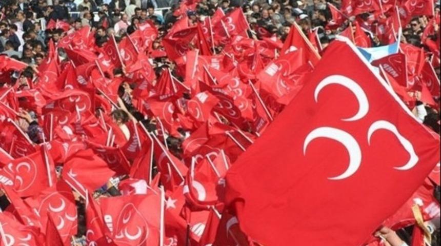 MHP Isparta Uluborlu ilçe yönetimi istifa etti