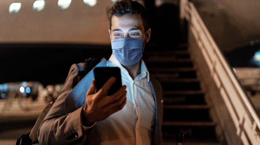 Apple'dan iPhone kullanıcılarına güzel haber: Face ID ile maske sorunu çözülüyor, ancak herkes için değil!