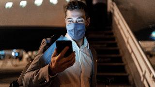 Apple'dan iPhone kullanıcılarına güzel haber: Face ID ile maske sorunu çözülüyor, ancak herkes için değil!