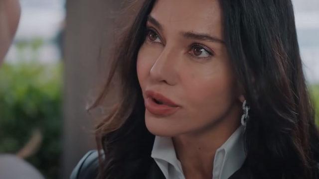 'Camdaki Kız'ın Cana'sı Hande Ataizi paylaştı! Popoyu sağlam tutmak adına...