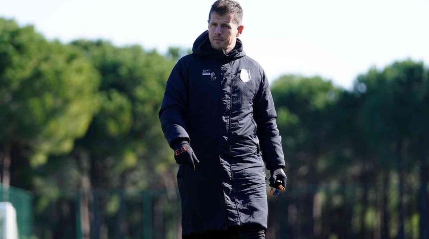 Emre Belözoğlu’ndan yakın takip