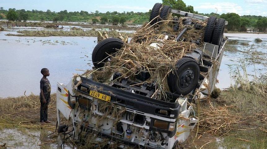 Fotoğraflarla Ana Kasırgası: Afrika'da 3 ülkede en az 70 kişi hayatını kaybetti