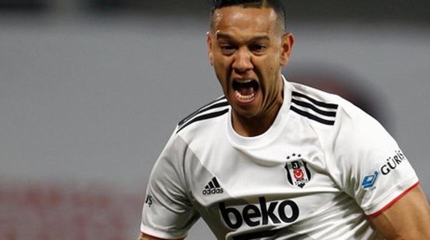 Beşiktaşlı yıldız Josef de Souza, Galatasaray 6 yiyince dalga geçti! Sosyal medya karıştı...