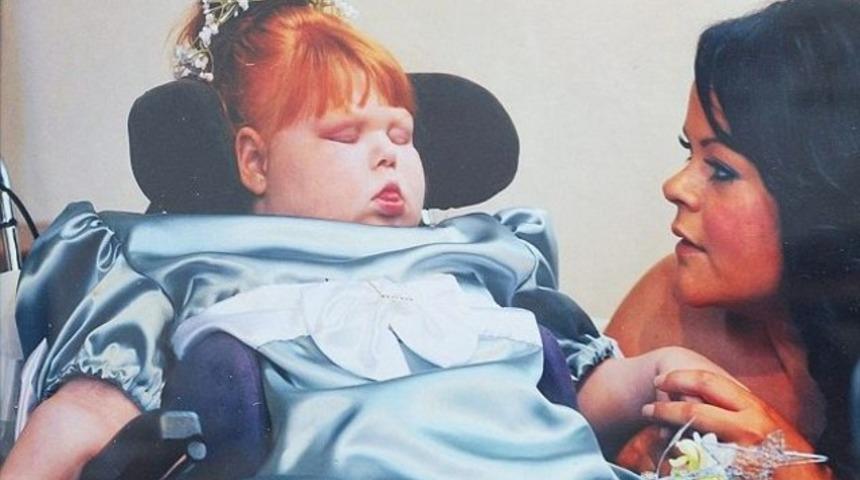 12 yaşındaki İngiliz kıza ötenazi yapıldı