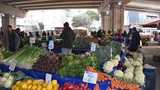 Soğuk hava meyve-sebzeyi vurdu! Pazarda fiyatlar 2 katına çıktı