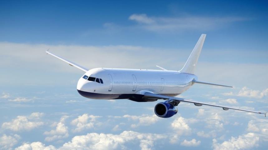 United Airlines, taytlı iki kızı u&ccedil;ağa almadı