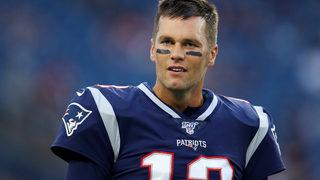 Tom Brady kimdir? Nereli ve kaç yaşında? Amerikan futbolunun efsane ismi Tom Brady emekli mi oldu?
