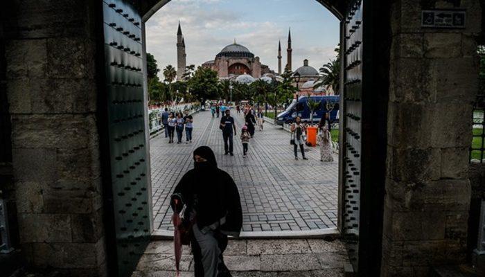 Ayasofya'da okunan ezan Yunanları çıldırttı