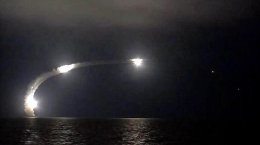 Rusya sadece T&uuml;rkiye ve İsrail'e haber vererek DEAŞ hedeflerini vurdu