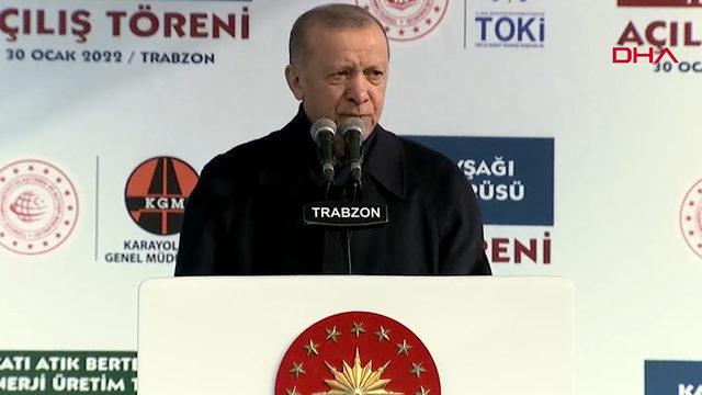 Son dakika: Cumhurbaşkanı Erdoğan Trabzon'daki törende önemli açıklamalarda bulundu! Açılan pankartın kaldırılmasını istedi: Kardeşlerim beni göremiyor
