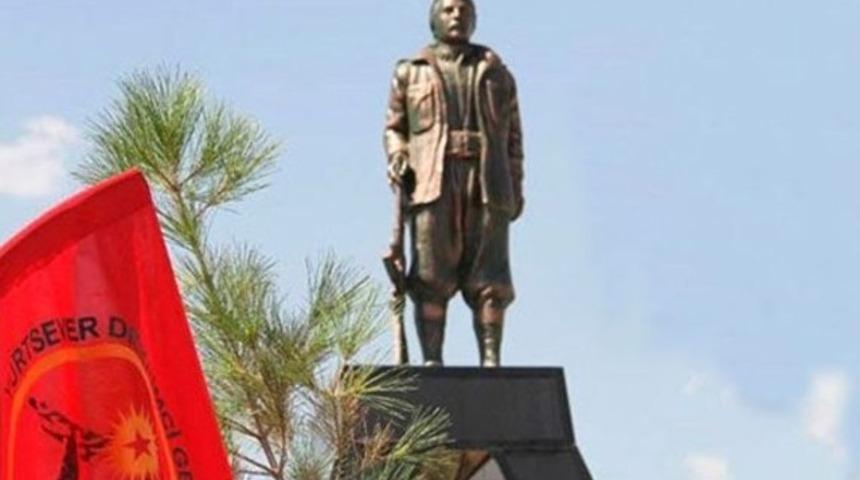 Diyarbakır'da PKK'lı ter&ouml;rist Mahsum Korkmaz'ın heykeli dikildi