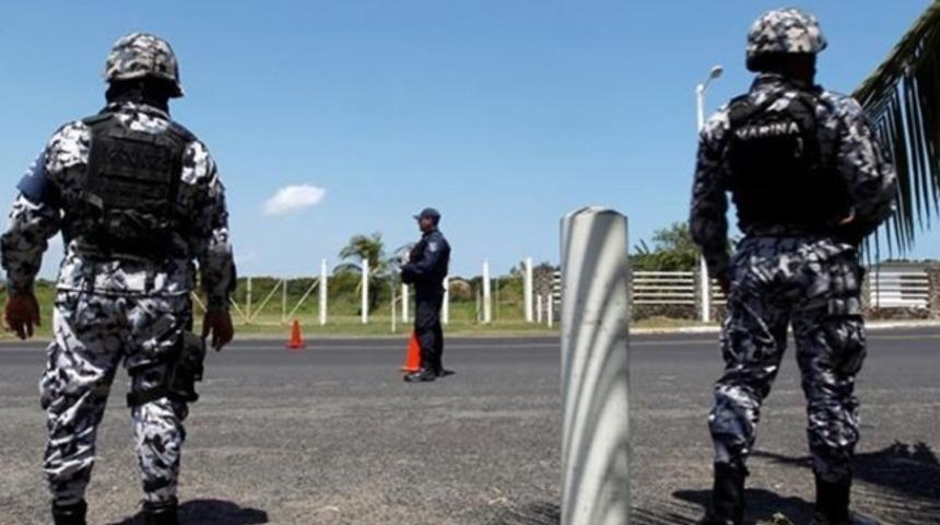 Meksika'da silahlı kişiler restoran bastı: 4'&uuml; &ccedil;ocuk 11 &ouml;l&uuml;