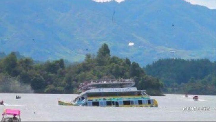 Kolombiya'da 150 kişilik turist teknesi battı