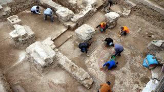 Germanicia Antik Kenti'nde heyecanlandıran keşif! Açık hava şölenini anlatan 1500 yıllık mozaik bulundu