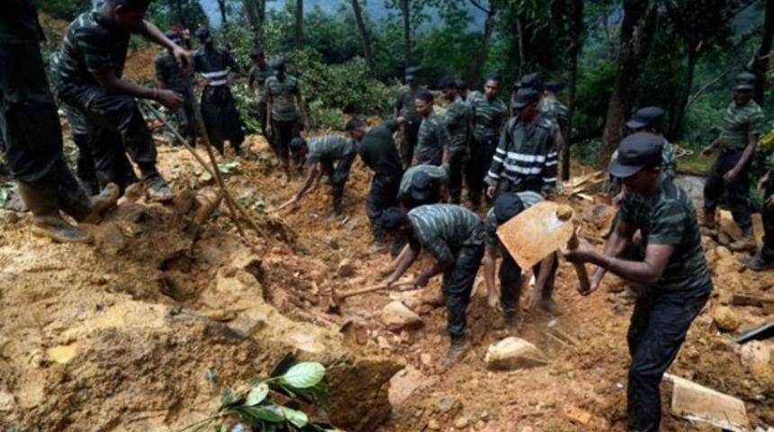 Heyelanın vurduğu Sri Lanka’da 150’den fazla kişinin öldüğü sanılıyor