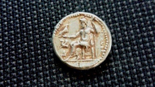 Arama yapılan araçtan Bizans dönemine ait tarihi eser çıktı