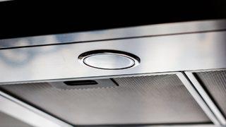 Aspiratör filtresini temizlemek sandığınızdan çok daha kolay! Bu yöntemleri kullanırsanız...