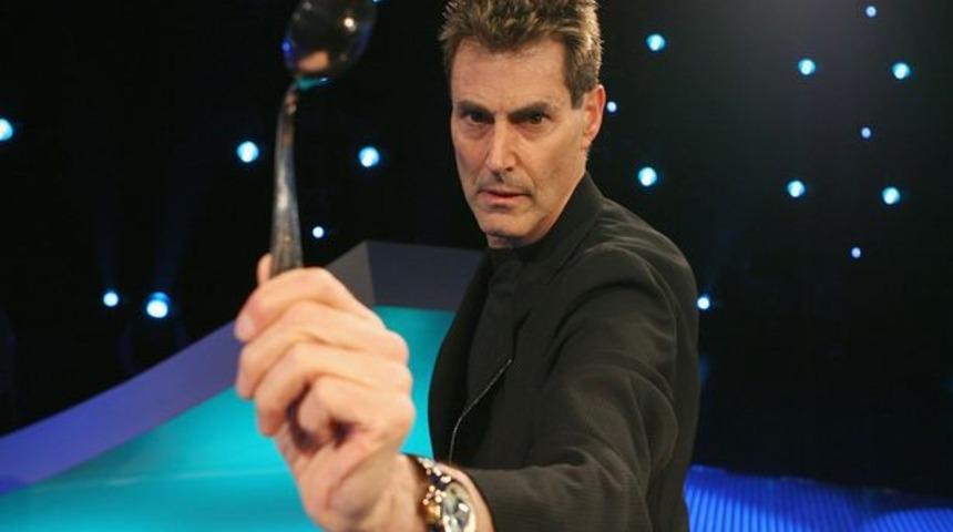 Dünyaca ünlü kahin uyardı! Uri Geller, uzaylıların insan ömrünü 220 yıla çıkaracağını iddia etti