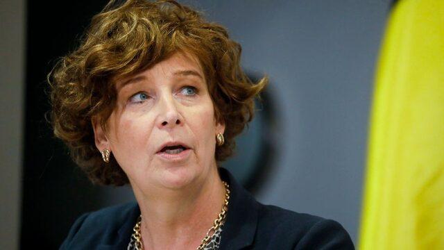 Kamu Yönetimi Bakanı Petra De Sutter değişikliğin verimliliği artıracağını söylüyor