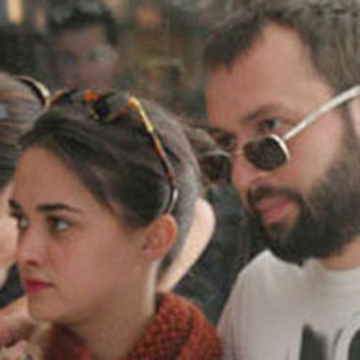 Sevgilisine &Uuml;z&uuml;ld&uuml;