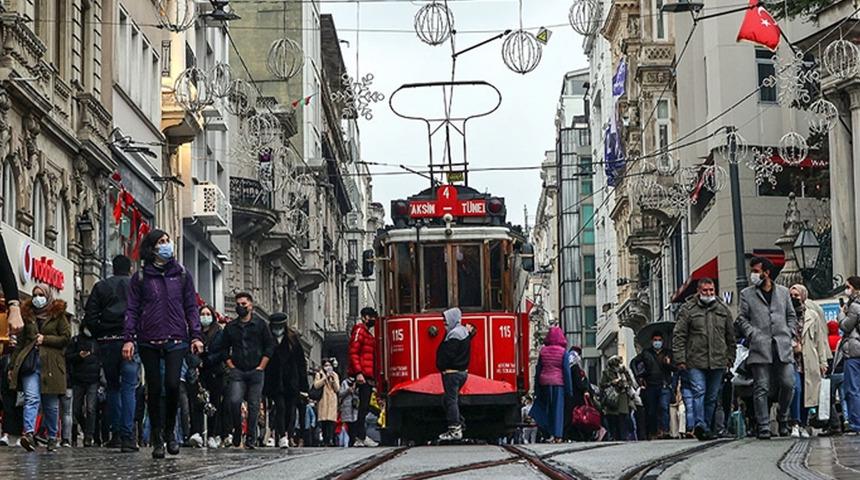 Emniyet, İstiklal Caddesi'yle ilgili iddiaları yalanladı: Kürtçe'nin yasak olduğuna ilişkin...