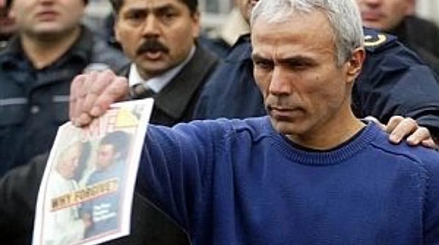 Mehmet Ali Ağca kimdir? Nereli ve kaç yaşında? Şu an ne yapıyor? Serbest mi? Mehmet Ali Ağca neden Papaya suikast düzenlemeye çalıştı?