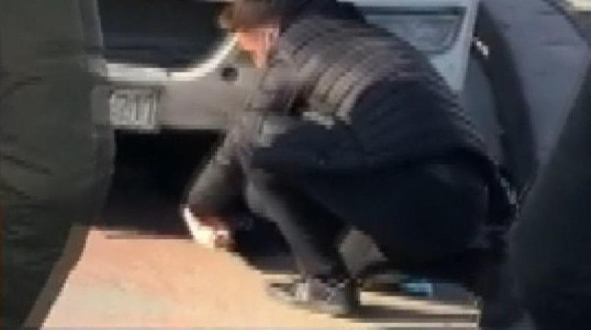 Güngören'de feci kaza! Anne, kamyonun altında kalarak öldü, 2 çocuk yaralı